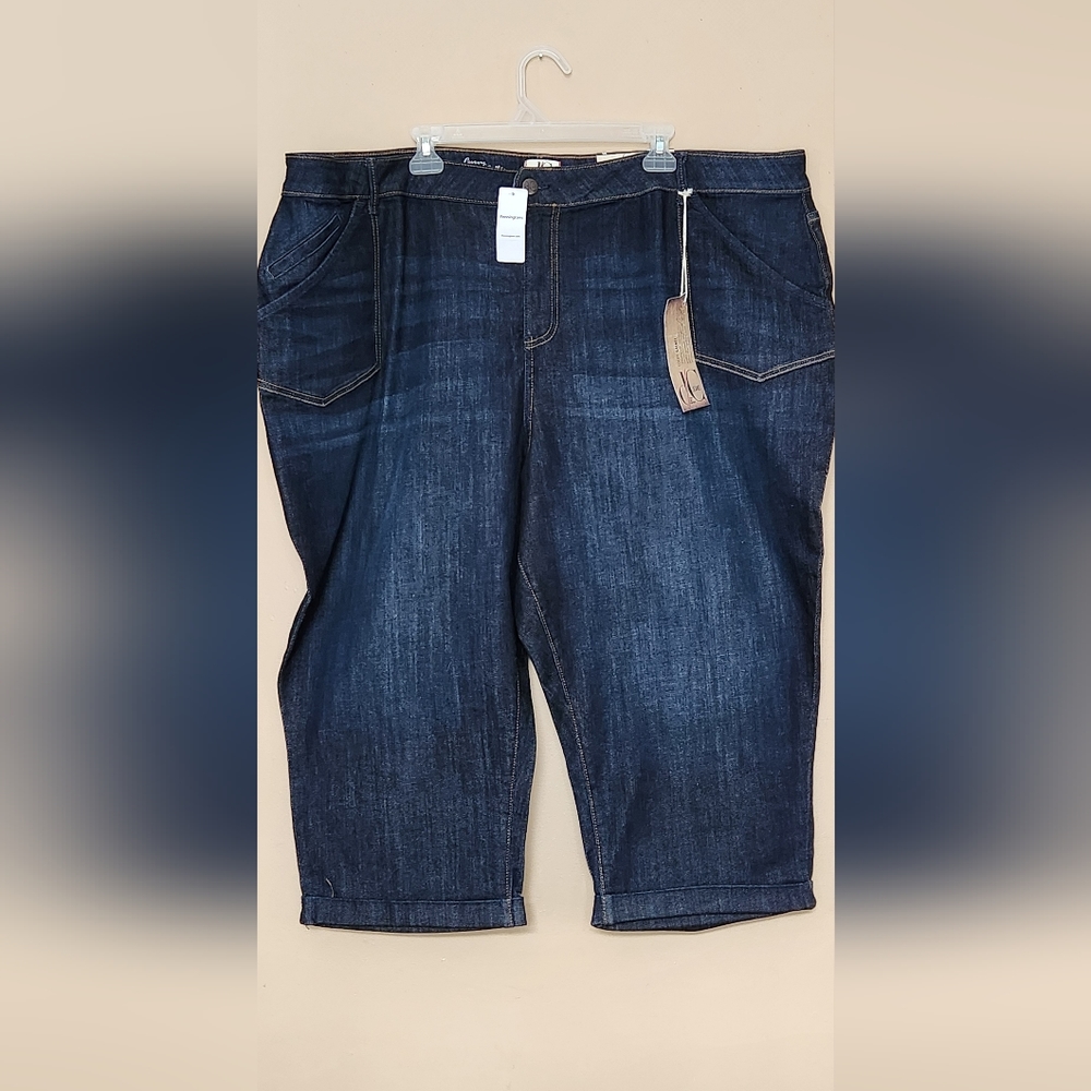 NWT - Penningtons curvy fit denim capris jeans, size 30